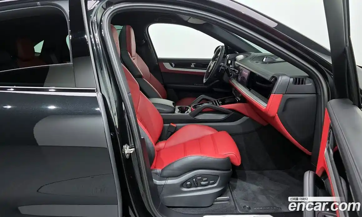 Porsche Cayenne 2025 3.0 Автомат в Москве № 765470, фото 11