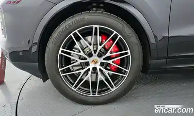 Porsche Cayenne 2025 3.0 Автомат в Москве № 765470, миниатюра 5