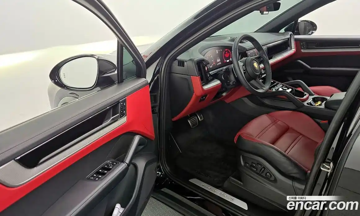 Porsche Cayenne 2025 3.0 Автомат в Москве № 765470, фото 10