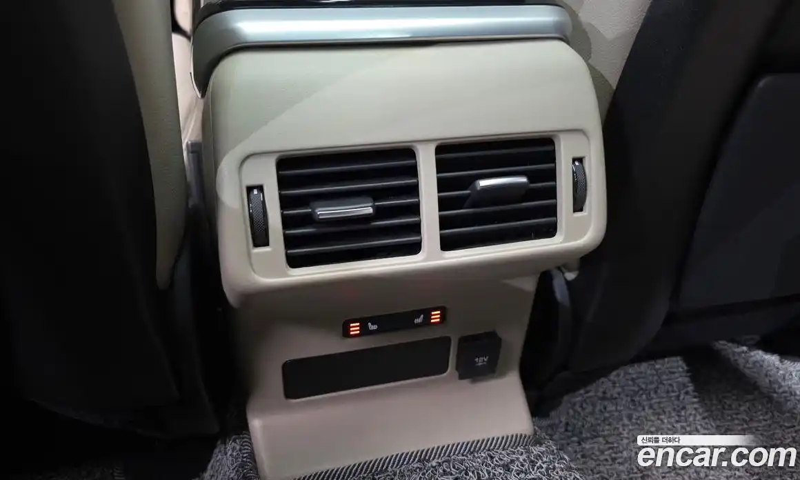 Land Rover Range-Rover Velar 2019 3.0 Автомат в Москве № 766057, фото 17