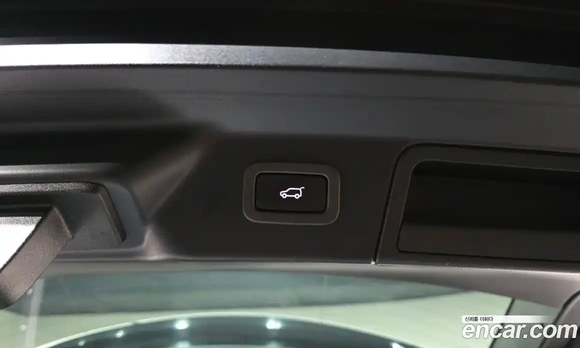 Land Rover Range-Rover Velar 2019 3.0 Автомат в Москве № 766057, фото 19