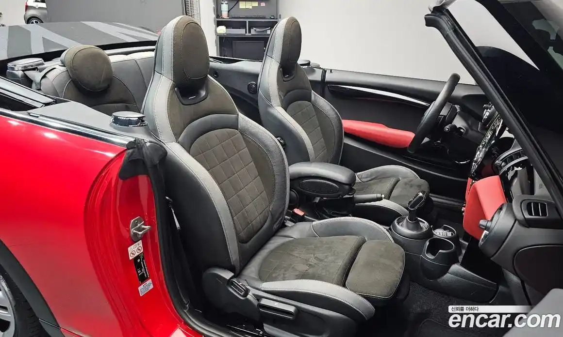 Mini Cooper Convertible 2020 2.0 Автомат в Москве № 766267, фото 12