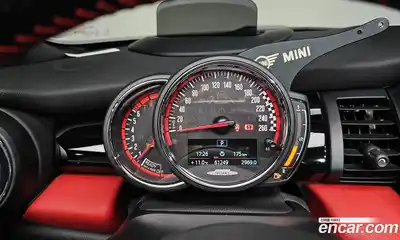Mini Cooper Convertible 2020 2.0 Автомат в Москве № 766267, миниатюра 8