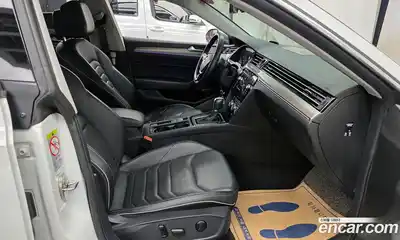 Volkswagen Arteon 2019 2.0 Автомат в Москве № 767125, миниатюра 11