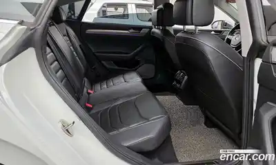 Volkswagen Arteon 2019 2.0 Автомат в Москве № 767125, миниатюра 12