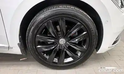 Volkswagen Arteon 2019 2.0 Автомат в Москве № 767125, миниатюра 5