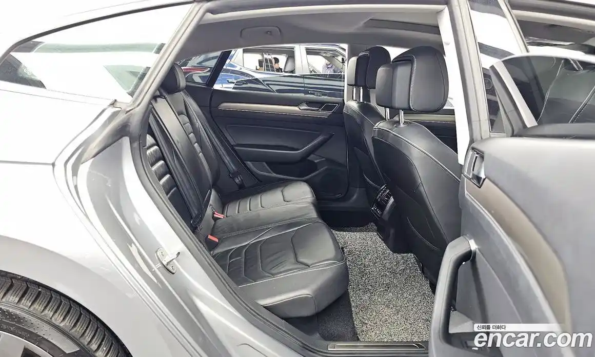 Volkswagen Arteon 2020 2.0 Автомат в Москве № 767133, фото 12