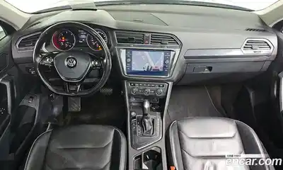 Volkswagen Tiguan 2020 2.0 Автомат в Москве № 767198, миниатюра 7