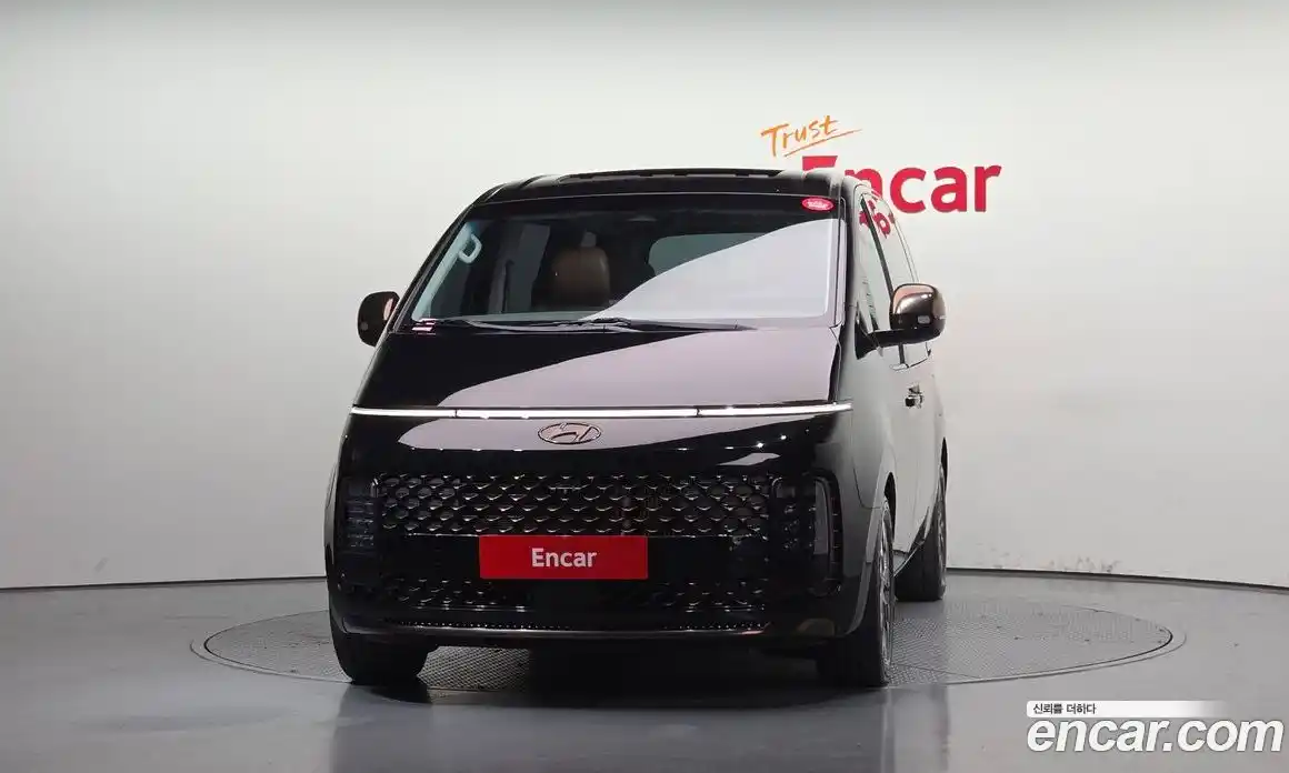 Hyundai Staria 2023 2.2 Автомат в Москве № 113245, фото 3