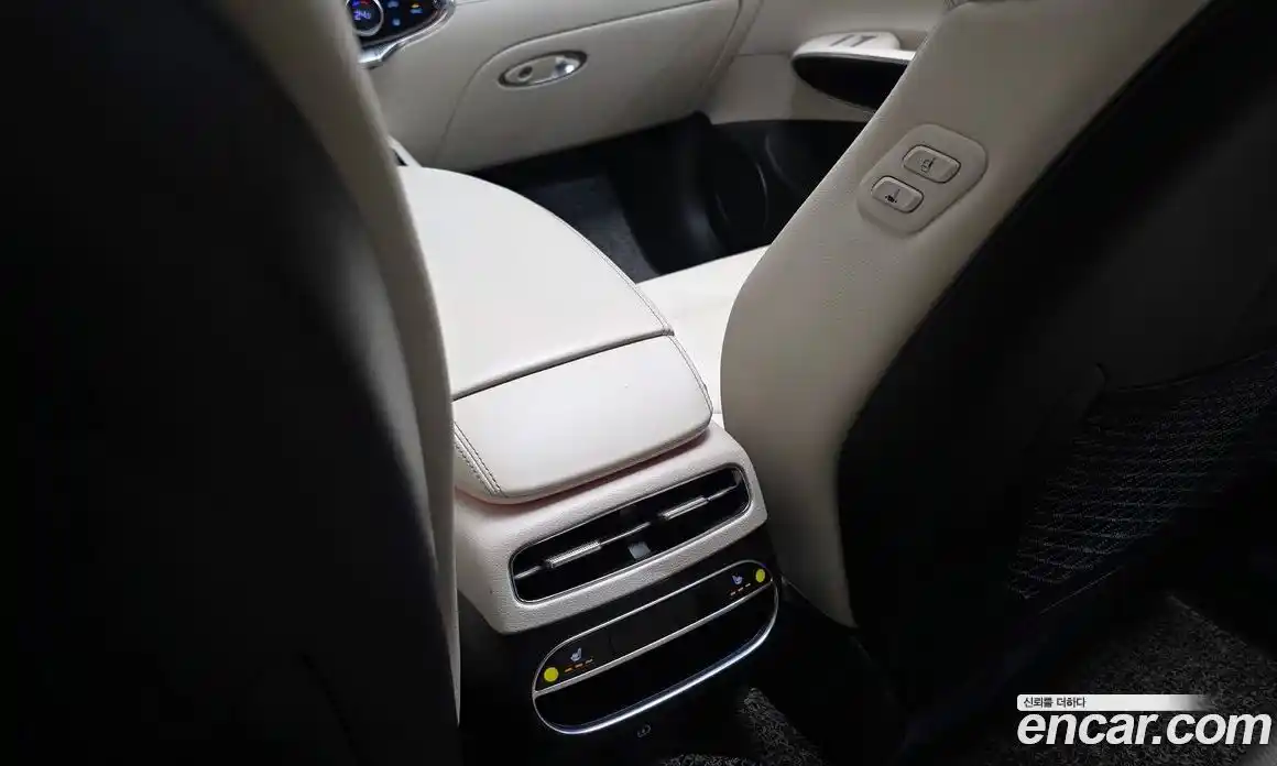 Genesis GV70 2021 2.2 Автомат в Москве № 118590, фото 18