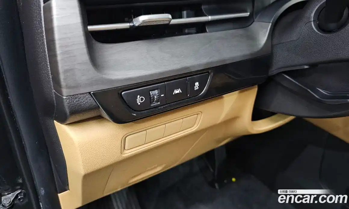 Kia Canival 2023 2.2 Автомат в Москве № 120976, фото 16