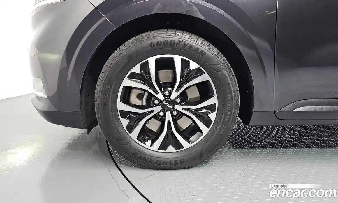 Kia Canival 2023 2.2 Автомат в Москве № 120976, фото 5