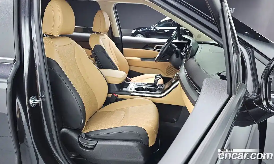 Kia Canival 2023 2.2 Автомат в Москве № 120976, фото 10