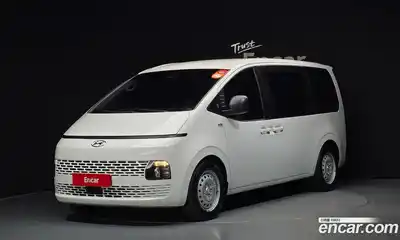 Hyundai Staria, 2022