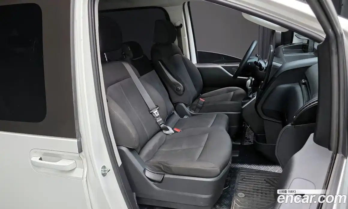 Hyundai Staria 2022 2.2 Автомат в Москве № 125340, фото 12