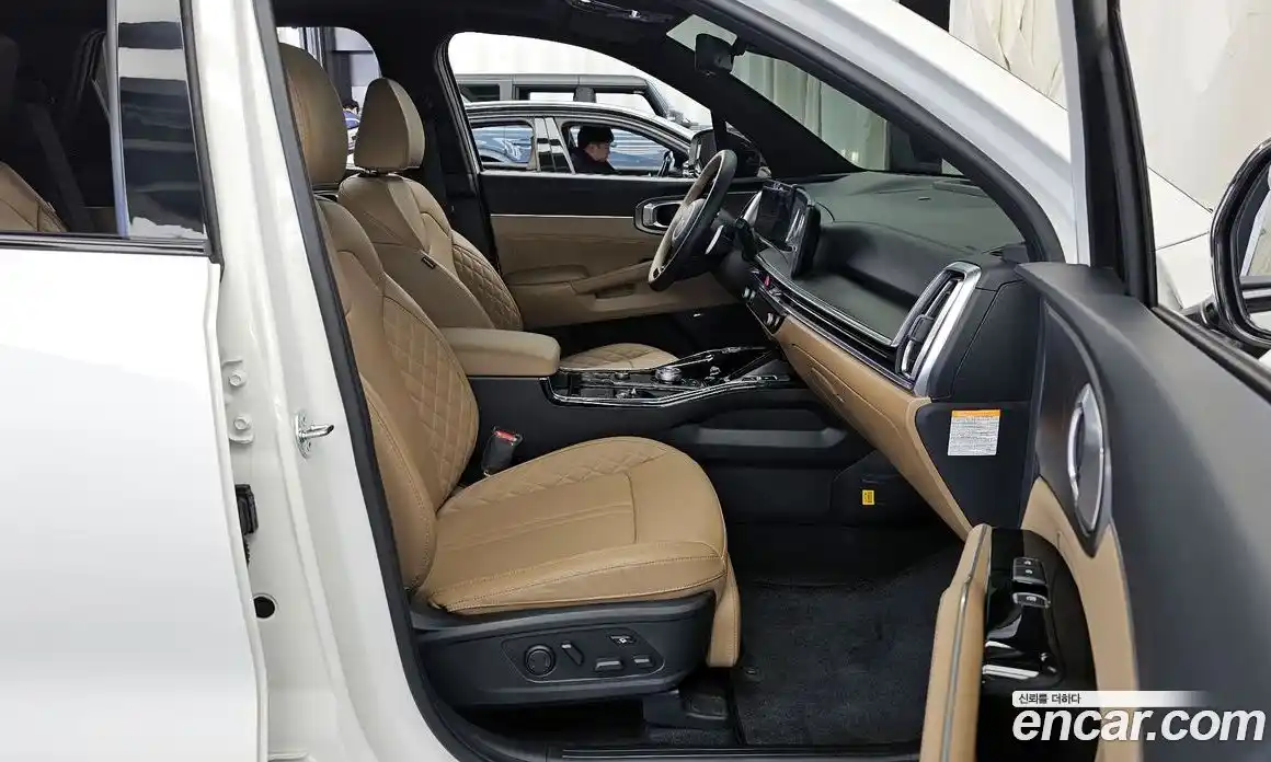 Kia Sorento 2023 1.6 гидро в Москве № 128477, фото 11