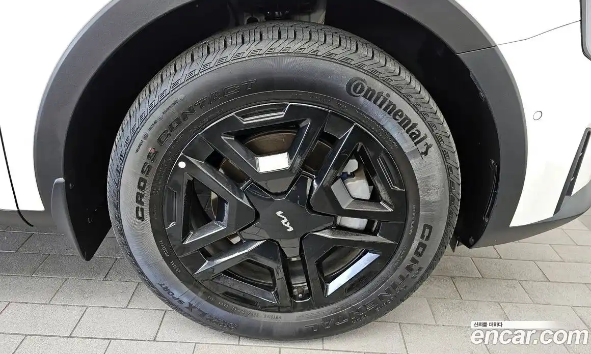 Kia Sorento 2023 1.6 гидро в Москве № 128477, фото 5
