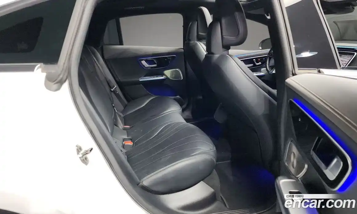 Mercedes-Benz EQE 2022 0.3 Автомат в Москве № 142305, фото 12