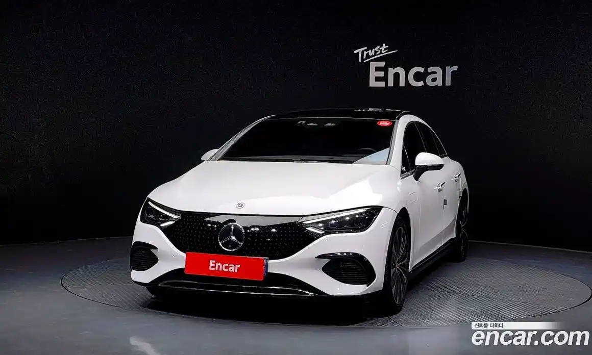 Mercedes-Benz EQE 2022 0.3 Автомат в Москве № 142305, фото 3