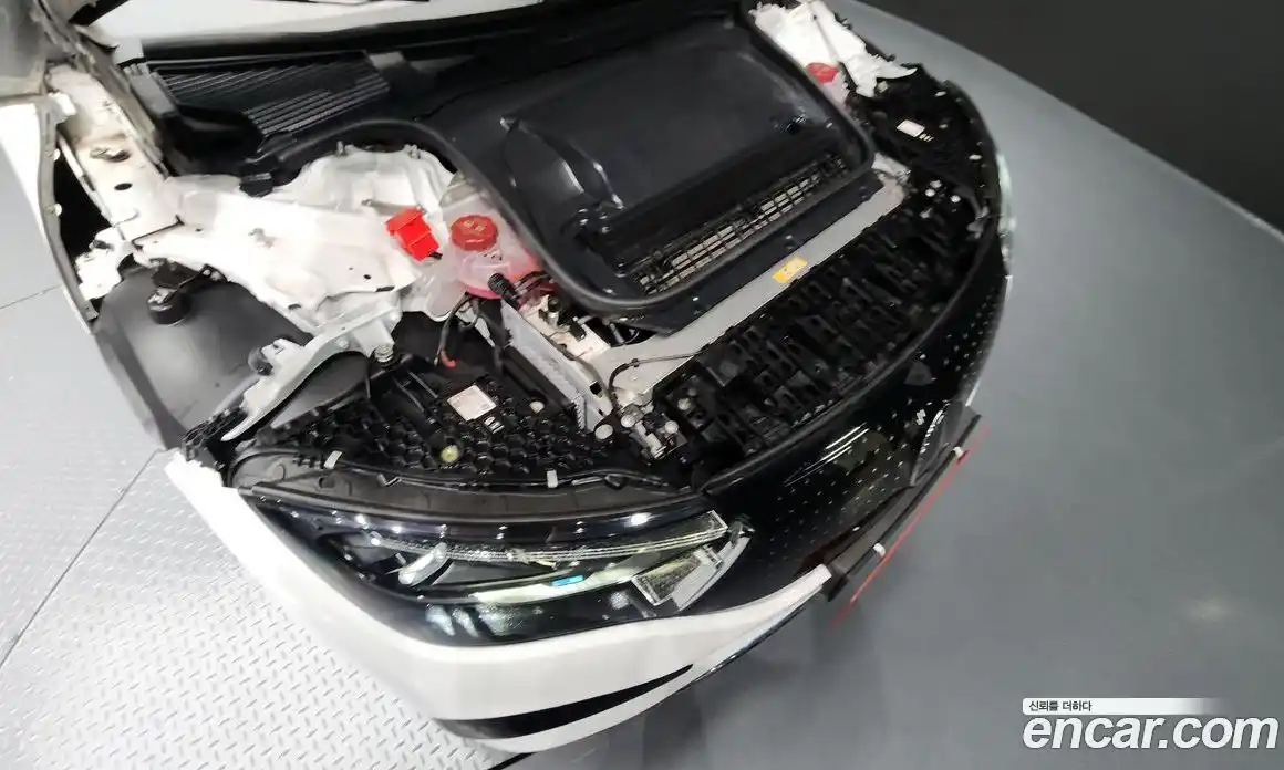 Mercedes-Benz EQE 2022 0.3 Автомат в Москве № 142305, фото 6