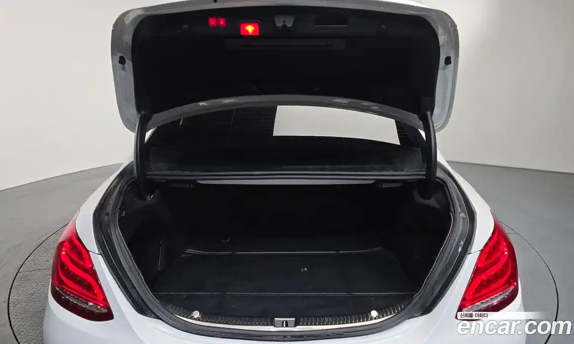 Mercedes-Benz C-Class 2017 3.0 Автомат в Москве № 144034, фото 20