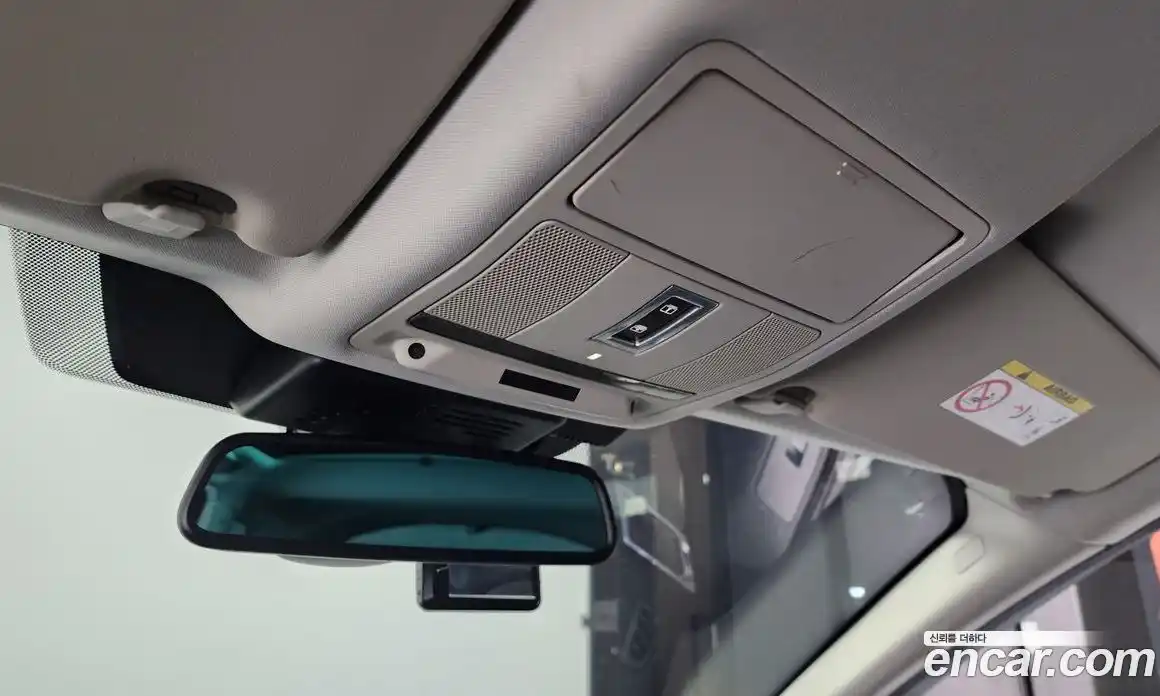 Land Rover Discovery Sport 2016 2.0 Автомат в Москве № 189360, фото 16