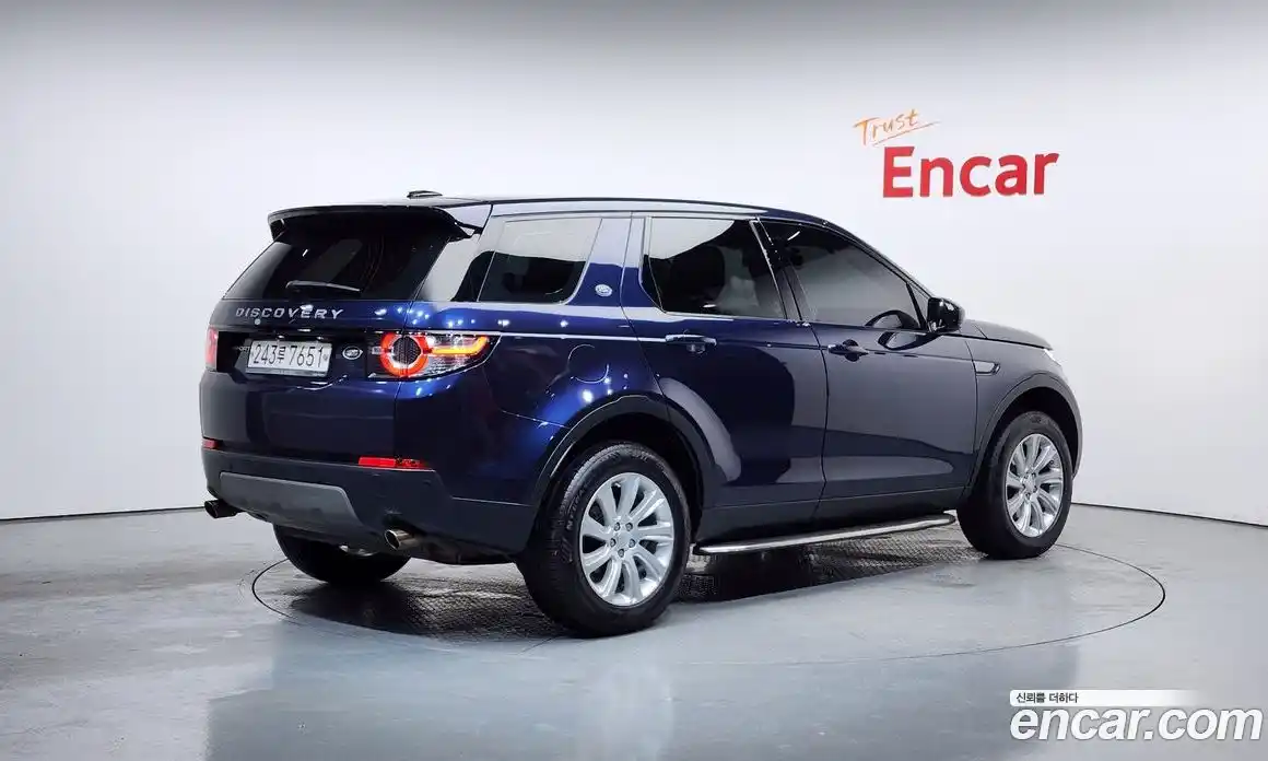 Land Rover Discovery Sport 2016 2.0 Автомат в Москве № 189360, фото 2