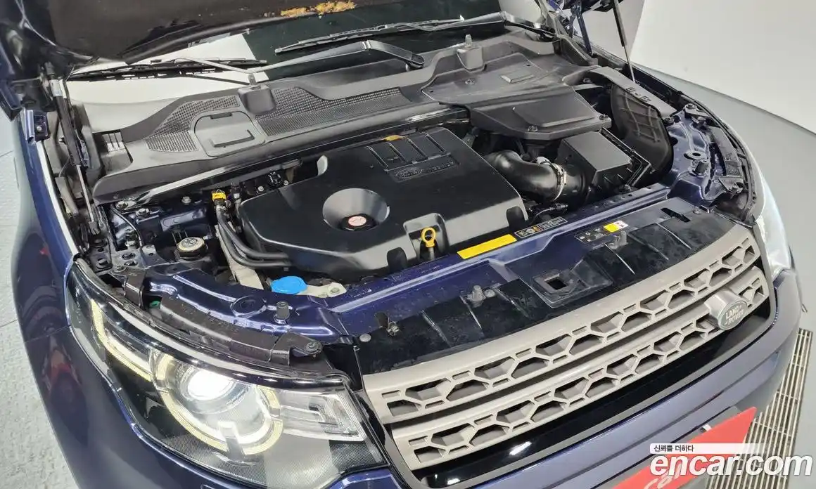 Land Rover Discovery Sport 2016 2.0 Автомат в Москве № 189360, фото 6