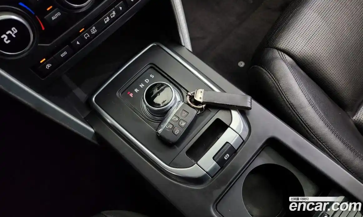 Land Rover Discovery Sport 2016 2.0 Автомат в Москве № 189360, фото 9