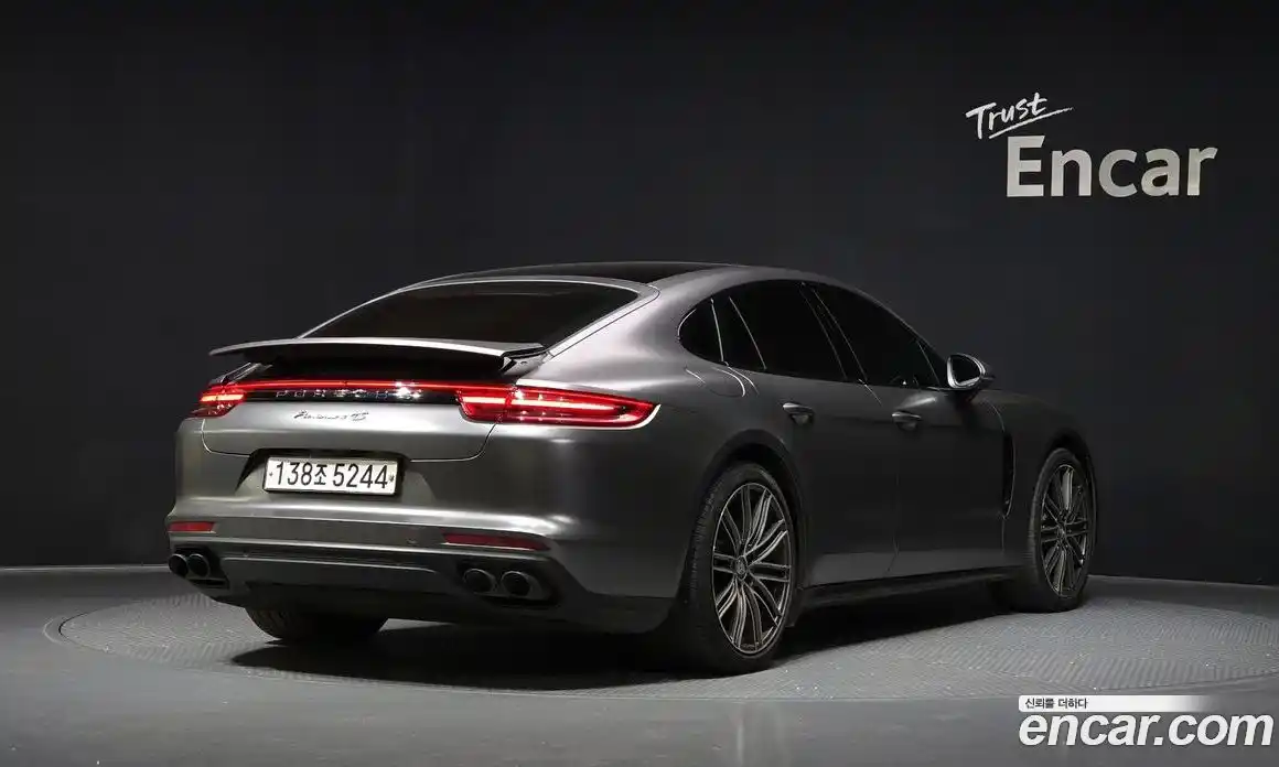 Porsche Panamera 2018 2.9 Автомат в Москве № 197640, фото 2