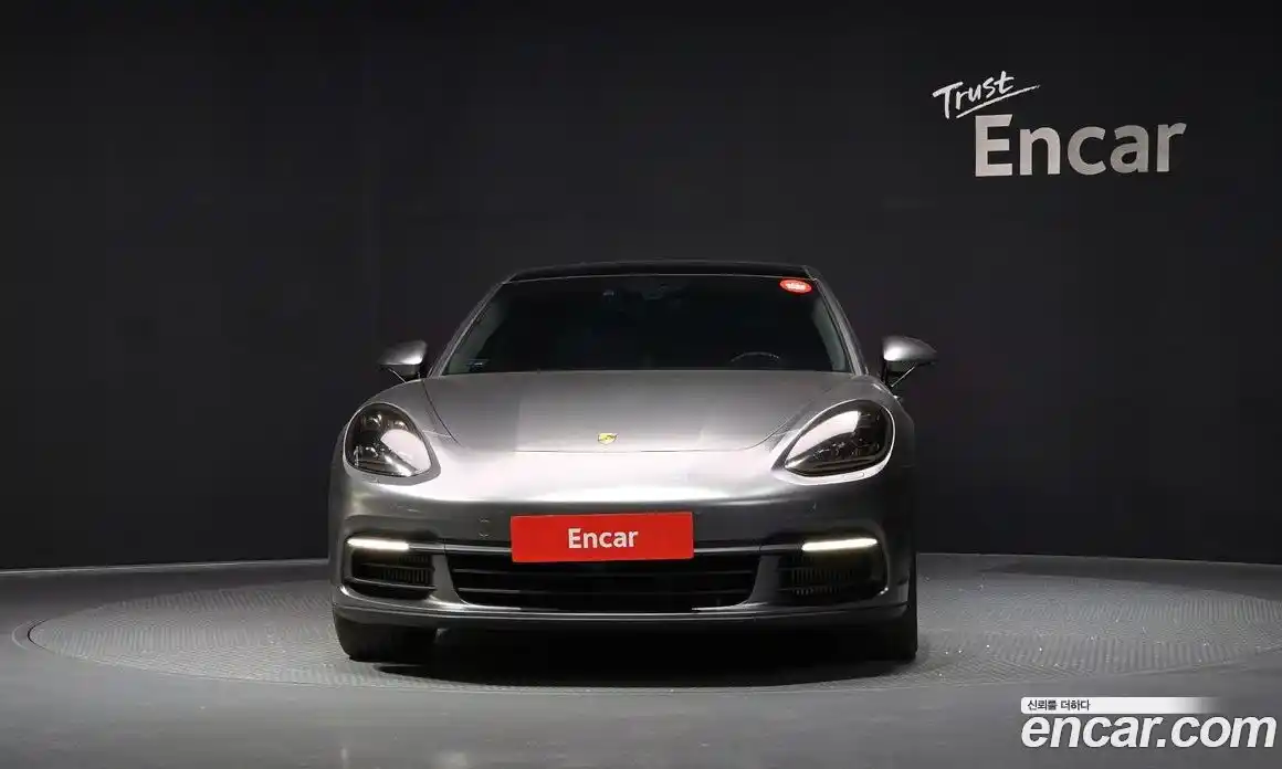 Porsche Panamera 2018 2.9 Автомат в Москве № 197640, фото 3