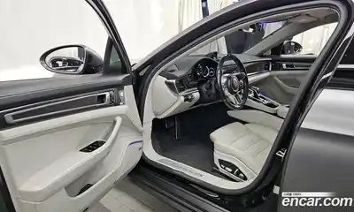 Porsche Panamera 2018 2.9 Автомат в Москве № 197640, миниатюра 10