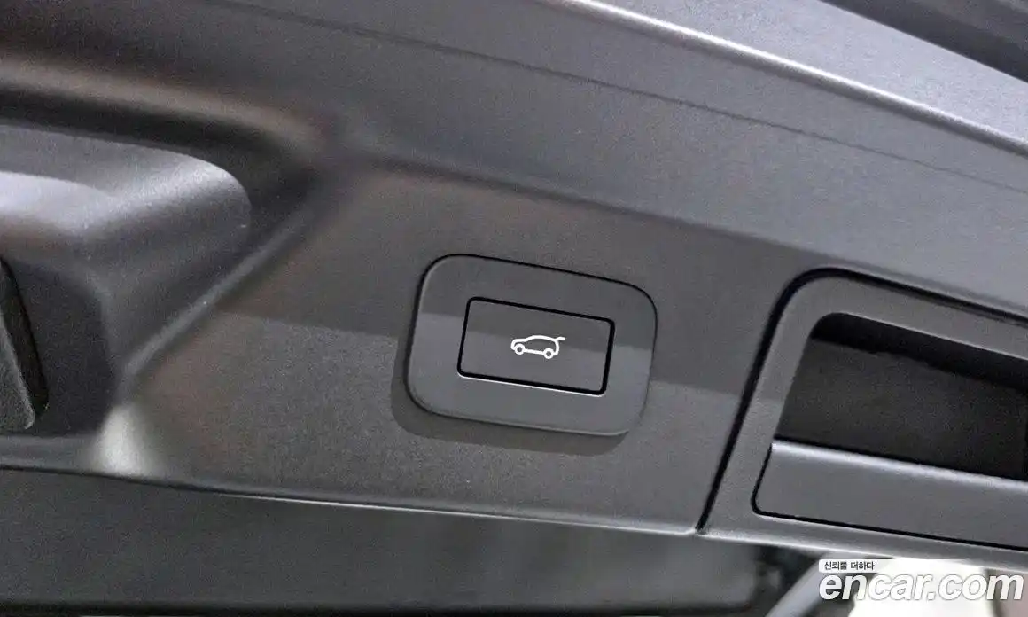 Land Rover Range-Rover Velar 2025 3.0 Автомат в Москве № 198099, фото 20