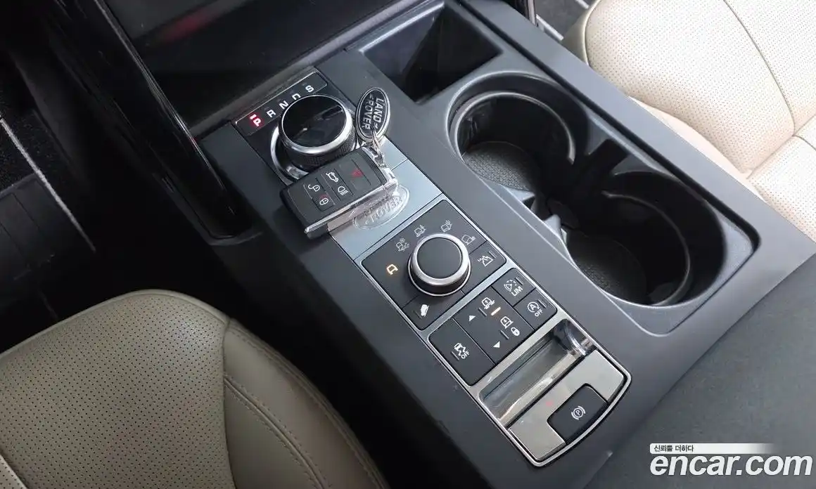 Land Rover Discovery 2018 2.0 Автомат в Москве № 198183, фото 9