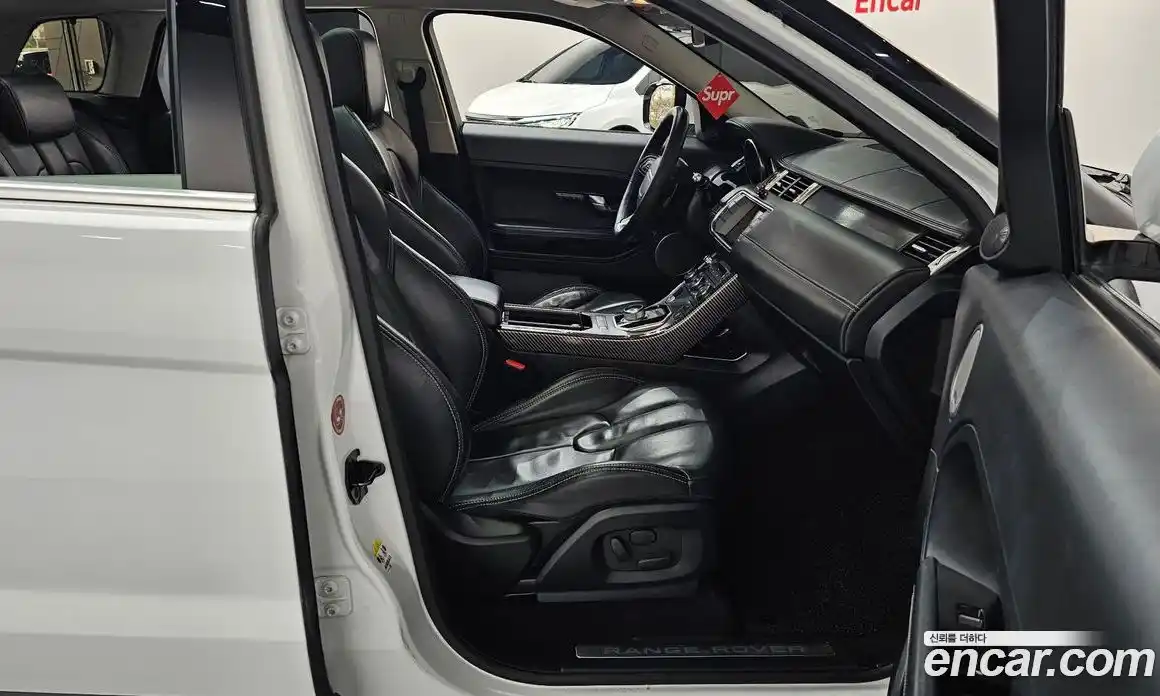 Land Rover Range-Rover Evoque 2013 2.2 Автомат в Москве № 198287, фото 11