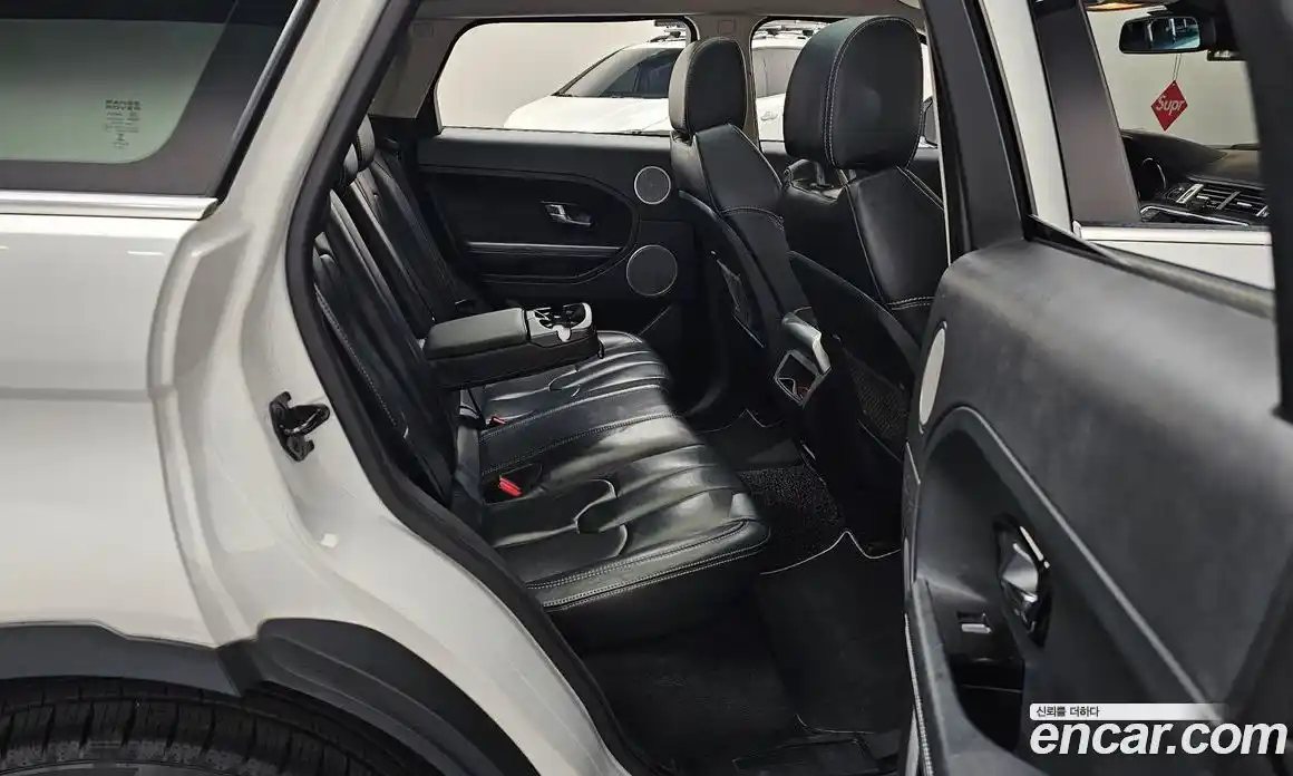 Land Rover Range-Rover Evoque 2013 2.2 Автомат в Москве № 198287, фото 12