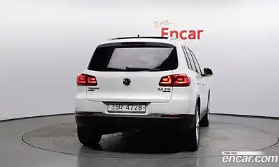 Volkswagen Tiguan 2013 2.0 Автомат в Москве № 199228, миниатюра 4