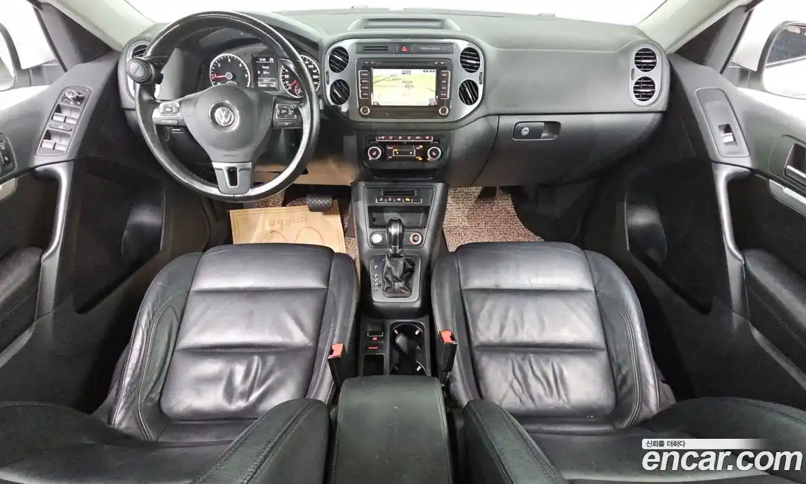 Volkswagen Tiguan 2013 2.0 Автомат в Москве № 199228, фото 7