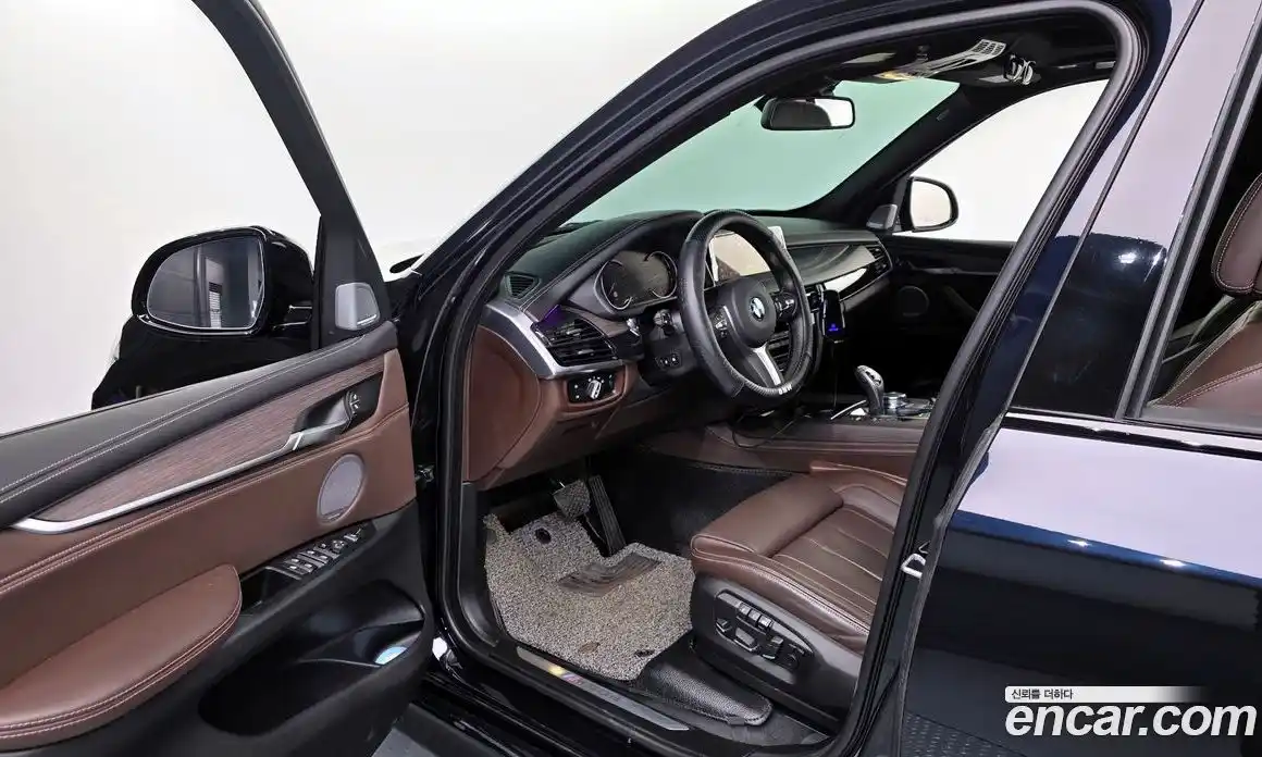 BMW X5 2018 3.0 Автомат в Москве № 227962, фото 10