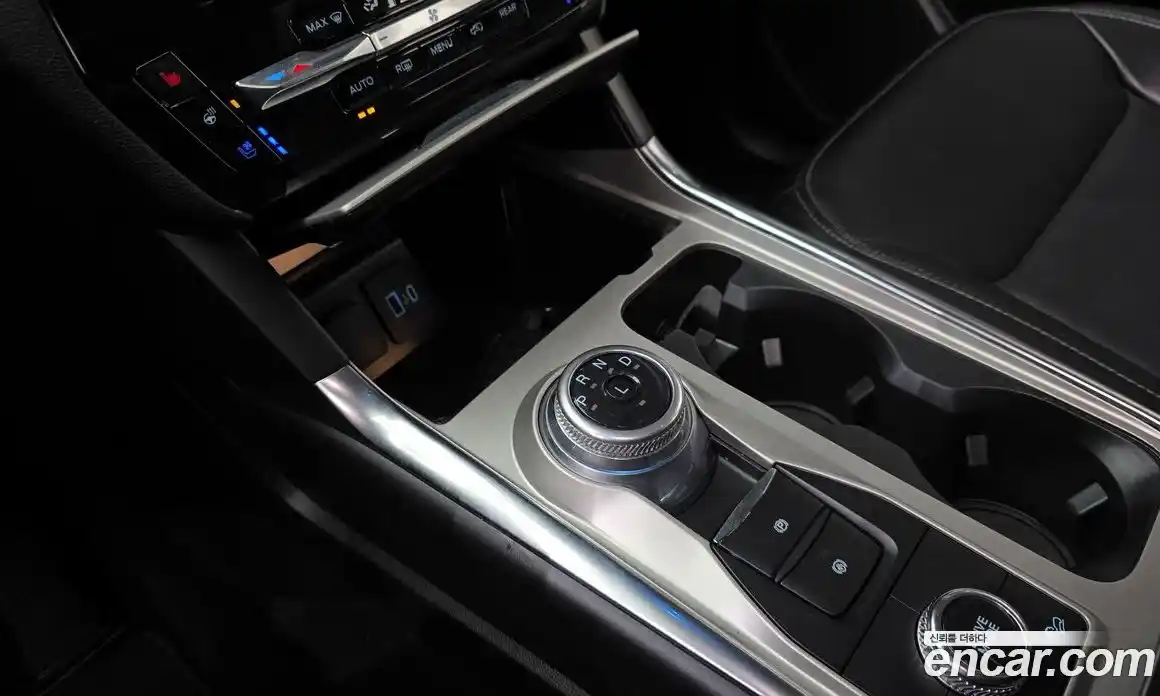 Ford Explorer 2022 3.3 Автомат в Москве № 273475, фото 9