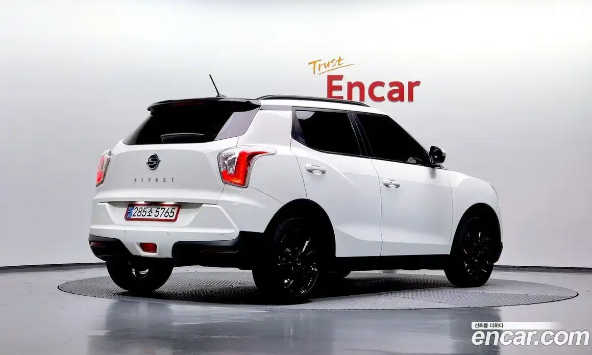 SsangYong TIBOLI 2015 1.6 Автомат в Москве № 32412, фото 2