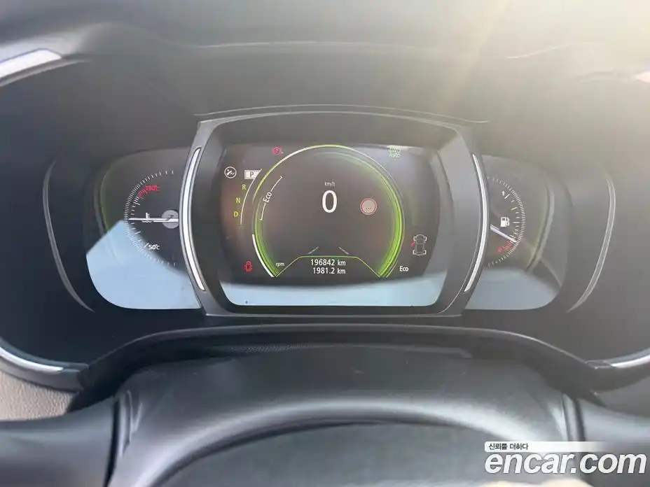 Renault QM6 2016 2.0 гидро в Москве № 537500, фото 10