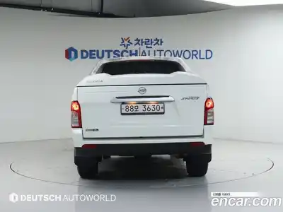 SsangYong Korando 2012 2.0 Автомат в Москве № 714406, миниатюра 4