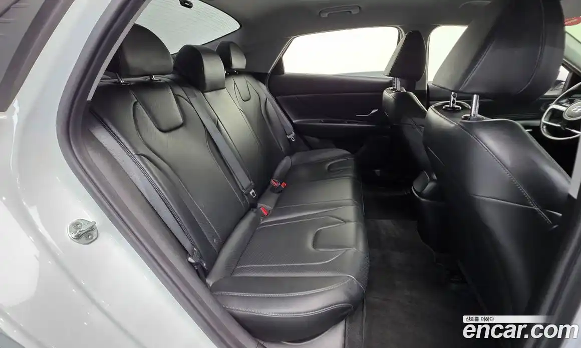 Hyundai Avante 2021 1.6 Автомат в Москве № 715307, фото 20