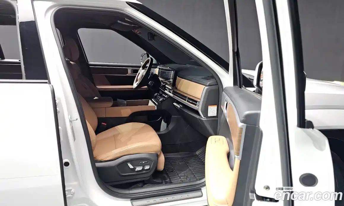 Hyundai Santa Fe 2023 1.6 Автомат в Москве № 715415, фото 11