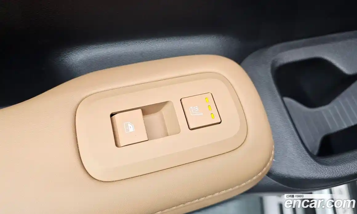 Hyundai Santa Fe 2023 1.6 Автомат в Москве № 715415, фото 19