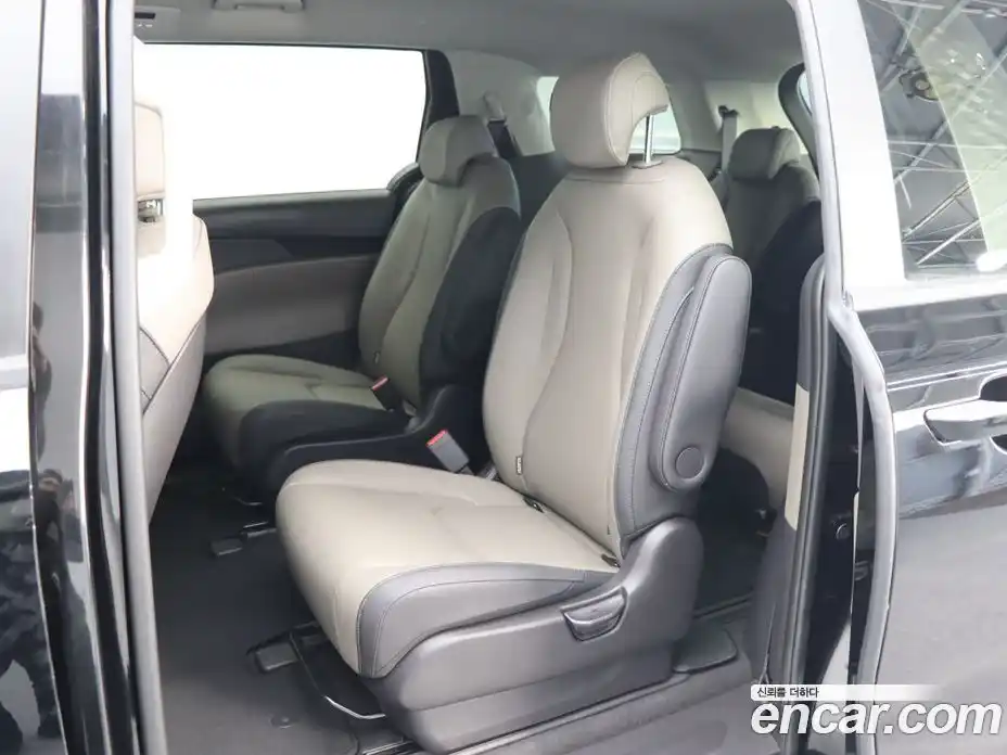 Kia Canival 2025 2.2 Автомат в Москве № 715900, фото 11