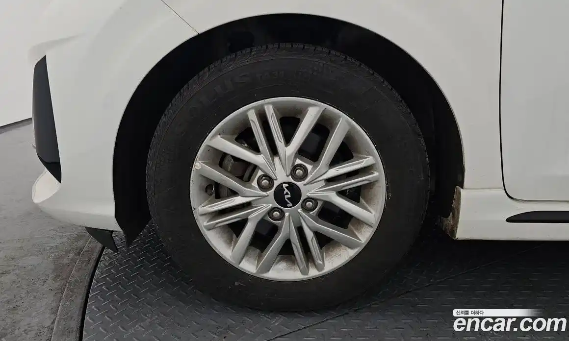 Kia Morning 2023 1.0 Автомат в Москве № 716140, фото 5