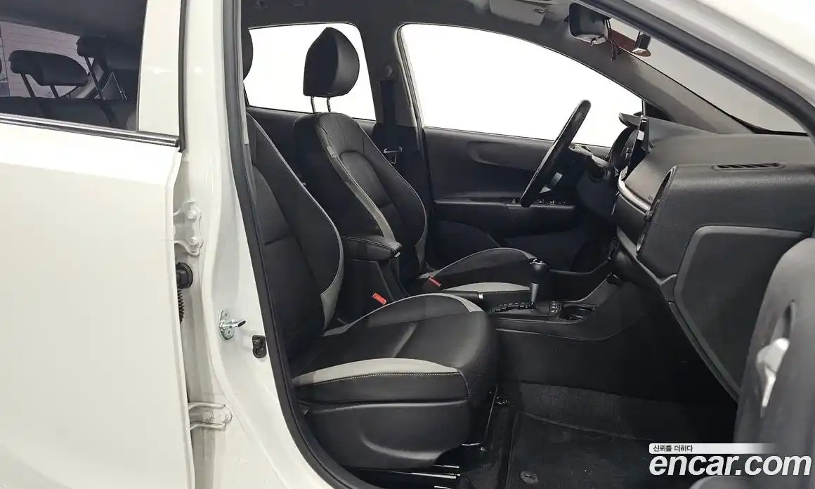 Kia Morning 2023 1.0 Автомат в Москве № 716140, фото 10