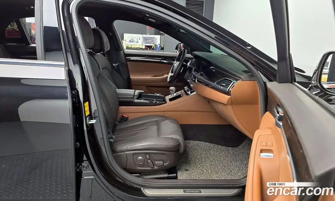 Genesis G90 2019 3.8 Автомат в Москве № 717031, фото 10